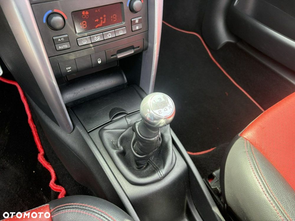 Peugeot 207 CC - 12