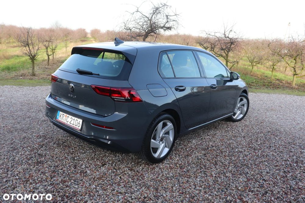 Volkswagen Golf 2.0 TDI SCR Life - 22