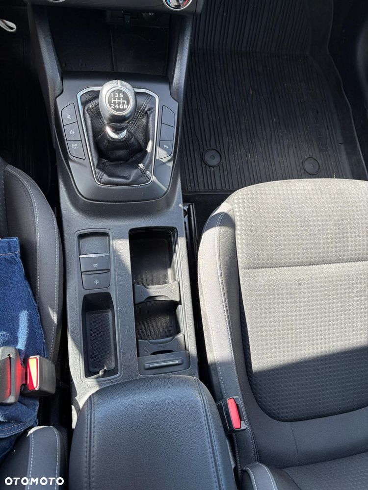 Ford Focus 1.0 EcoBoost Connected - 23
