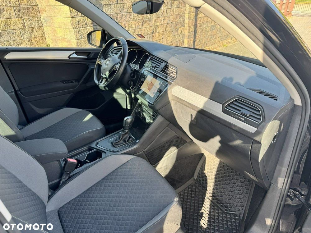 Volkswagen Tiguan - 14