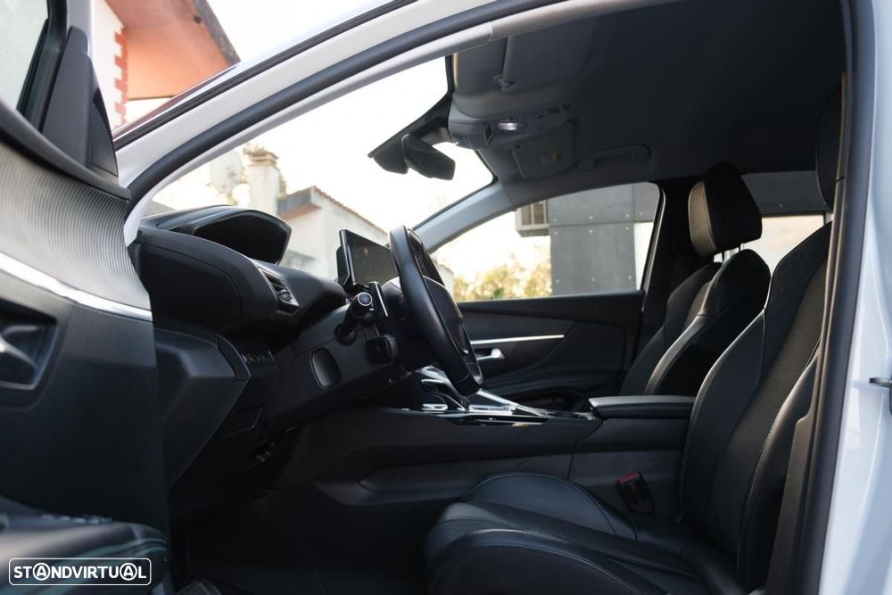 Peugeot 3008 225 e-EAT8 Allure - 13