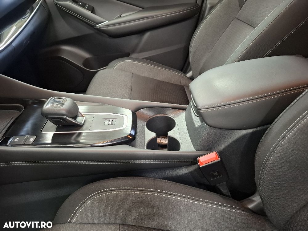 Nissan Qashqai 1.3 157CP 2WD DCT N-Connecta - 14