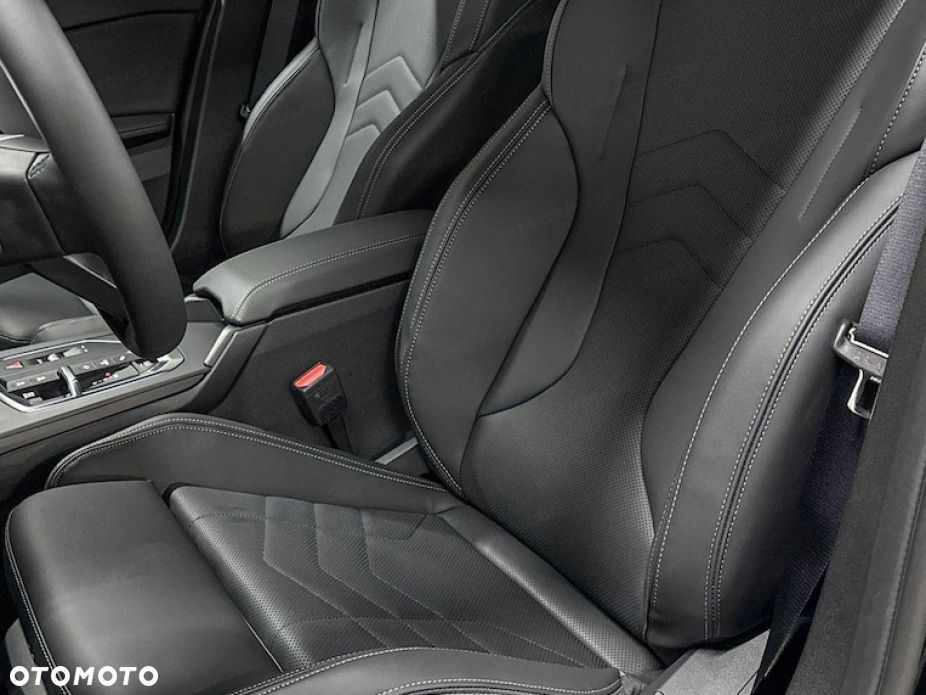 BMW Seria 1 120 mHEV - 7