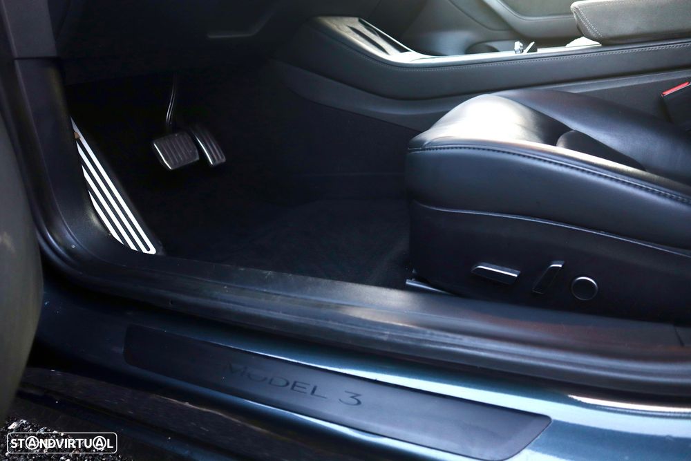 Tesla Model 3 Standard Range Plus RWD - 5