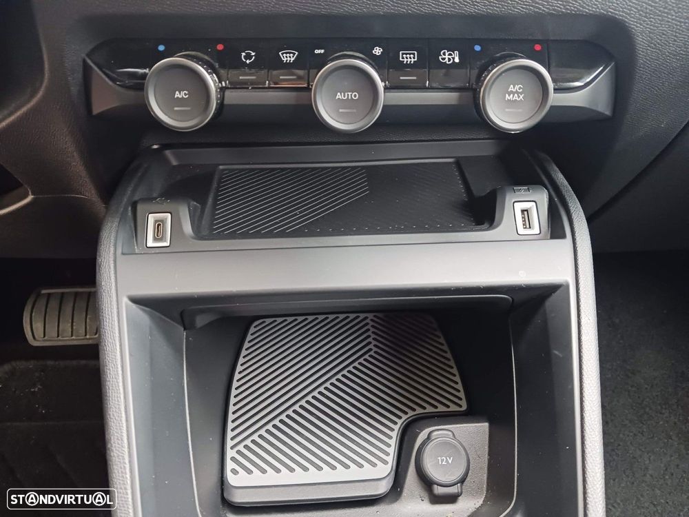 Citroën C4 X 1.2 PureTech Plus EAT8 - 16