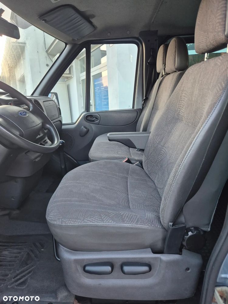 Ford Transit - 12