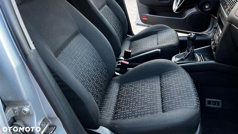 Volkswagen Golf 1.4 Basis - 11