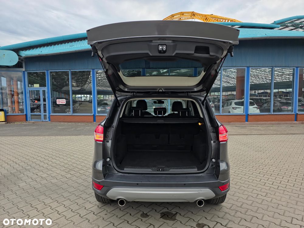 Ford Kuga 2.0 TDCi 2x4 Titanium - 11