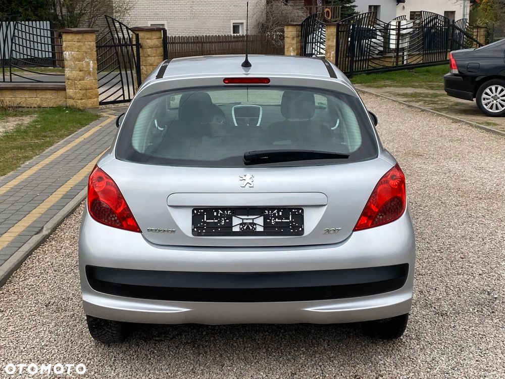 Peugeot 207 75 Urban Move - 14