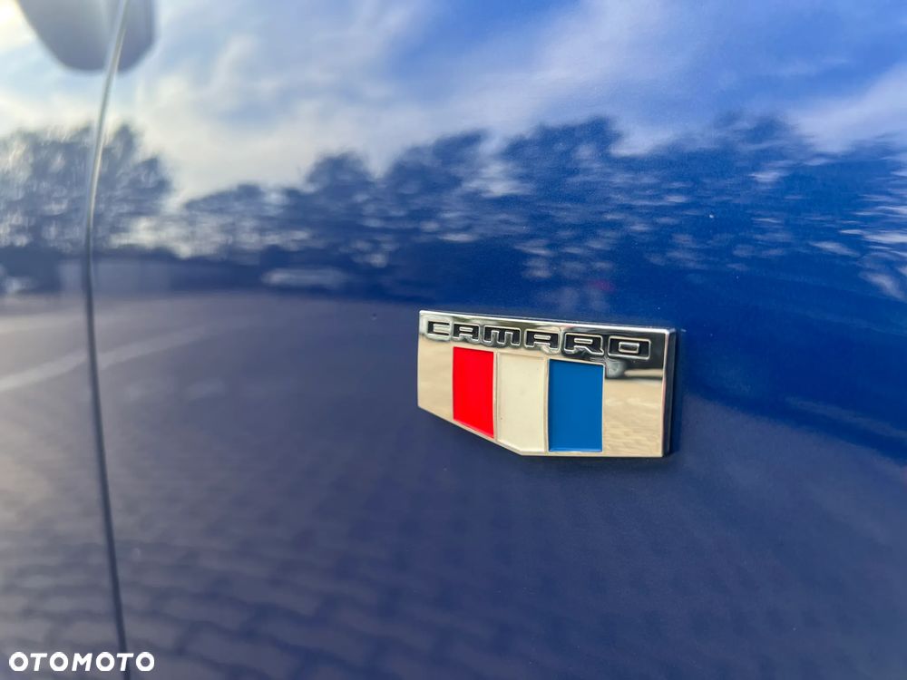 Chevrolet Camaro Coupe Touring 2.0 - 10