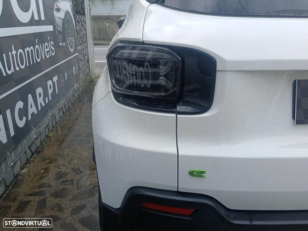 Jeep Avenger 1.2 e-Hybrid Summit DCT - 35