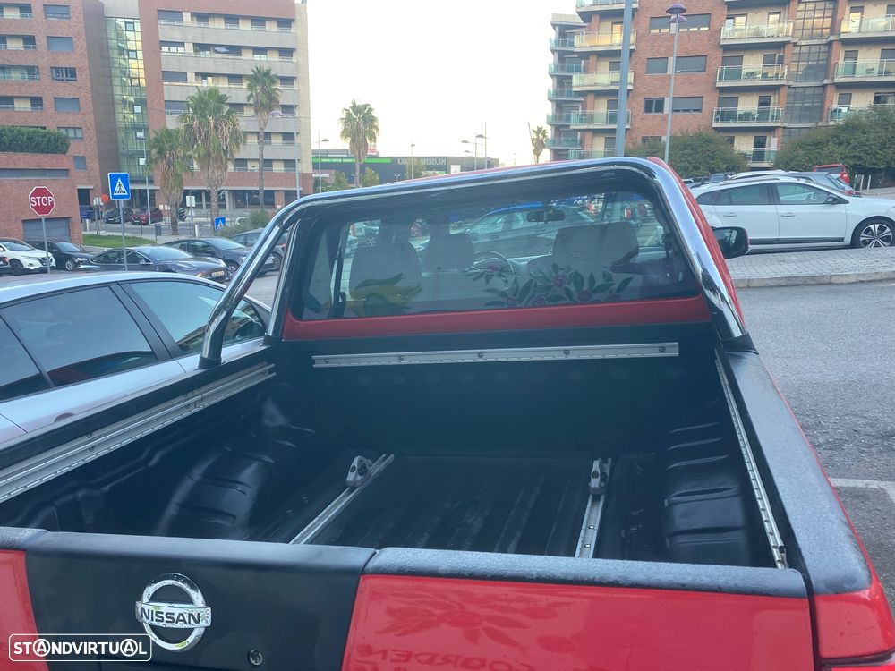 Nissan Navara 2.5 dCi CD LE Hi-Tech +P.Premium 4WD - 10