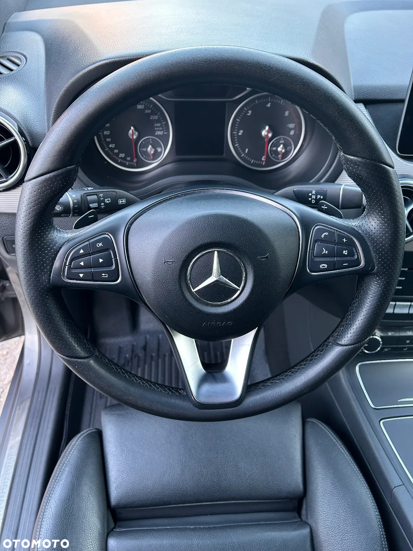 Mercedes-Benz Klasa B 200 (CDI) d 4Matic 7G-DCT Style - 34