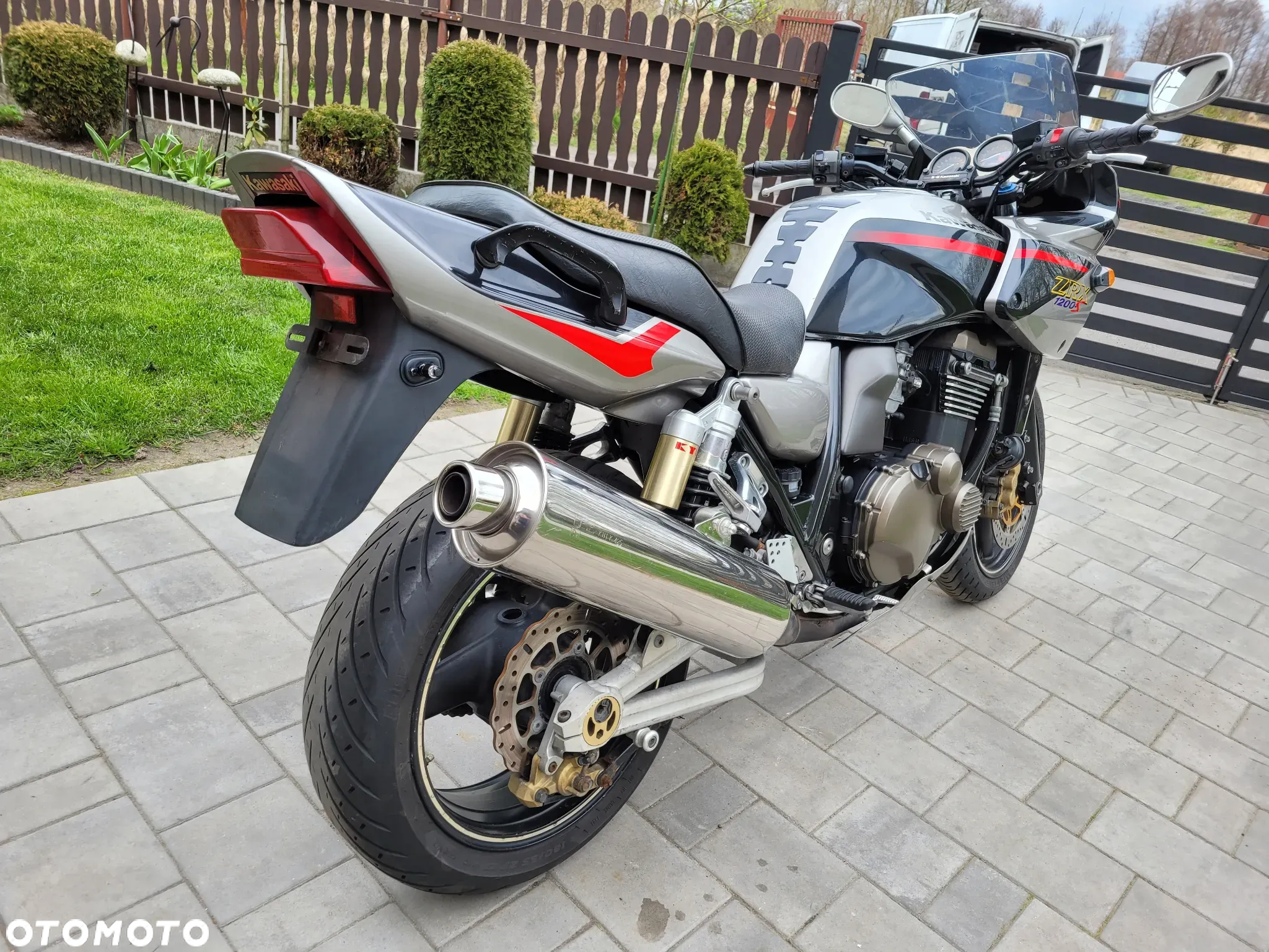 Kawasaki ZRX - 7