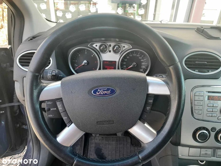 Ford Focus 1.8 TDCi Ambiente - 5