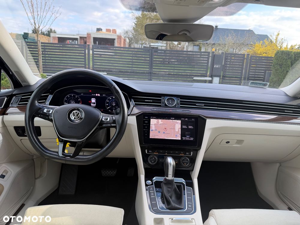Volkswagen Passat 2.0 TSI 4Mot Elegance DSG - 19