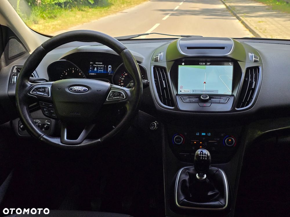 Ford Kuga 2.0 TDCi 2x4 Titanium - 24