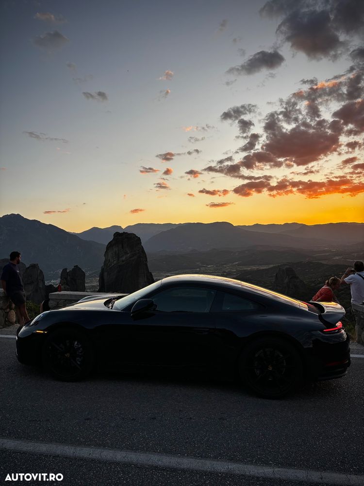 Porsche 911 Carrera 4 PDK - 17