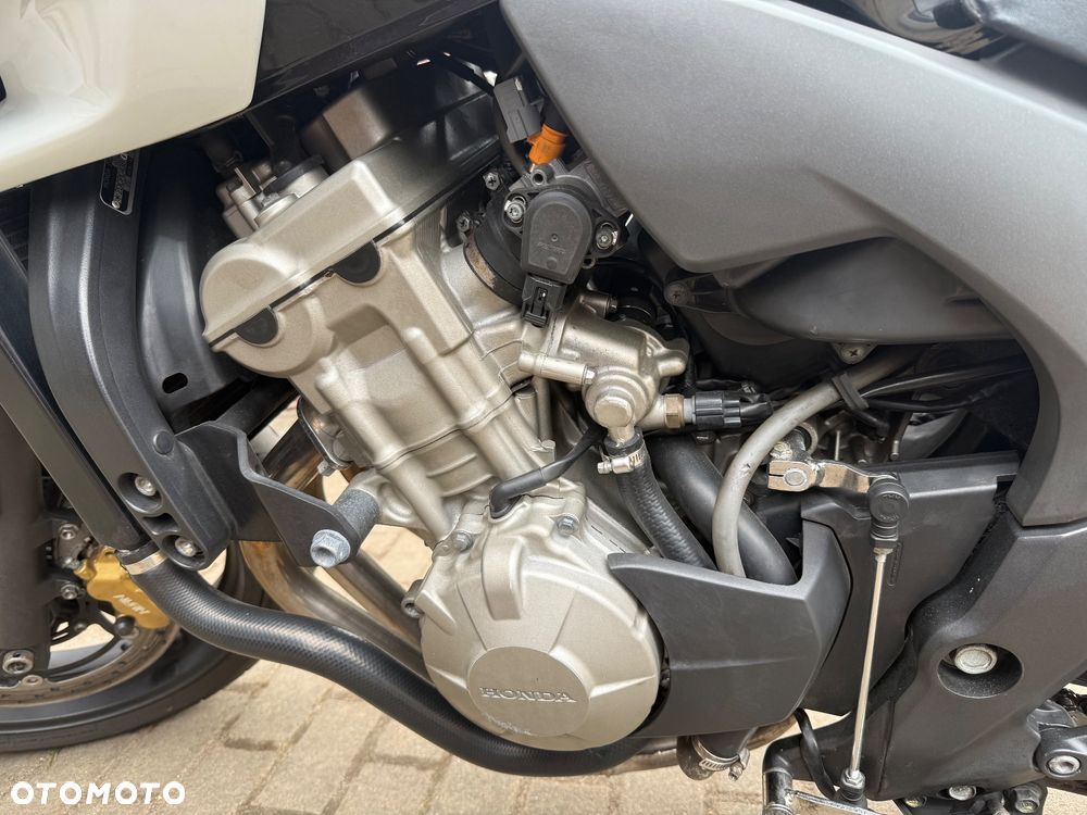 Honda CBF - 4