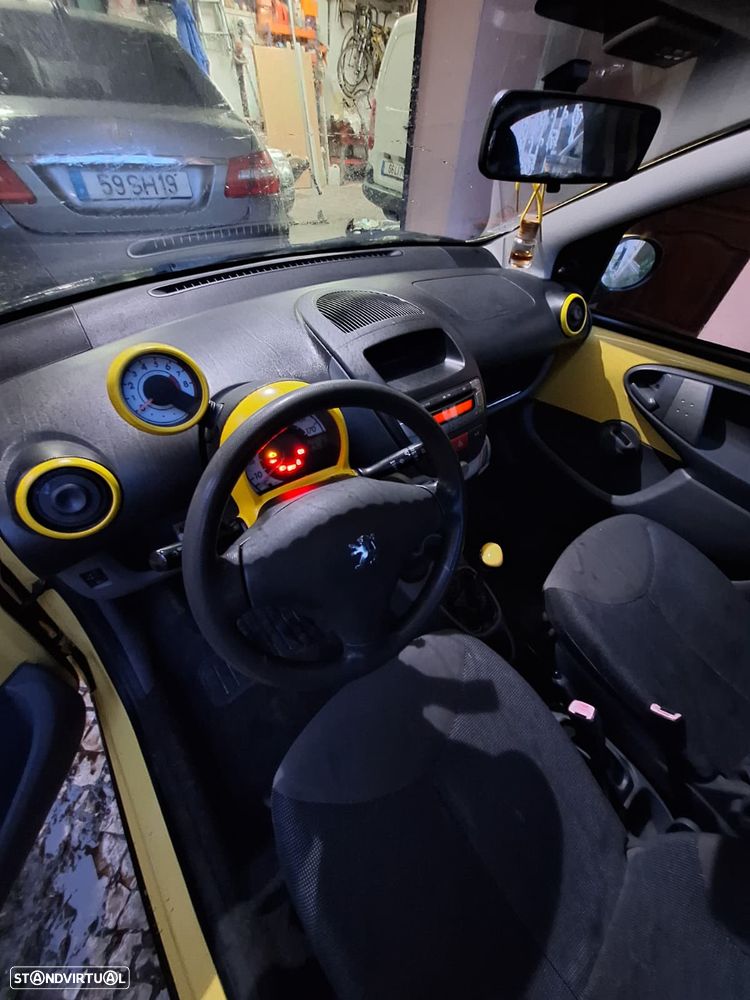 Peugeot 107 1.0 Urban - 6