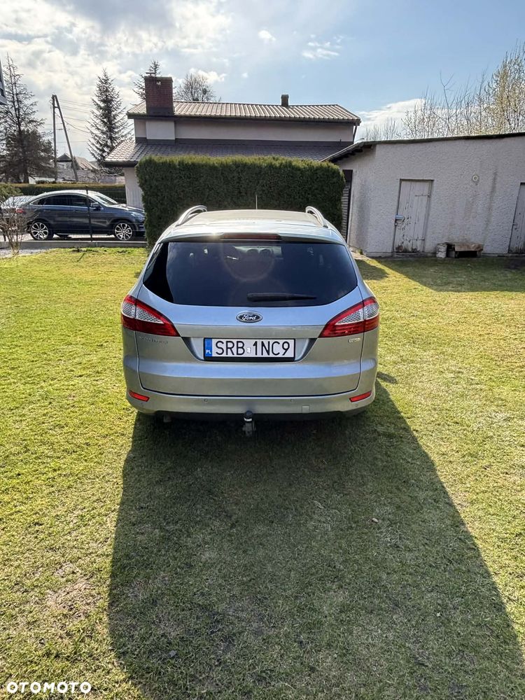 Ford Mondeo 2.0 TDCi ECOnetic Ambiente - 12