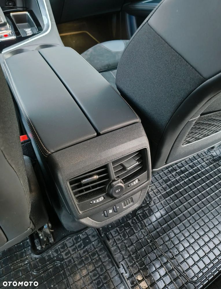 Peugeot 5008 PureTech 130 EAT8 Stop & Start GT - 13
