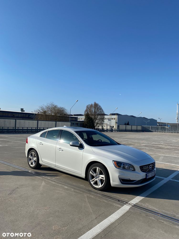 Volvo S60 T5 Geartronic - 1