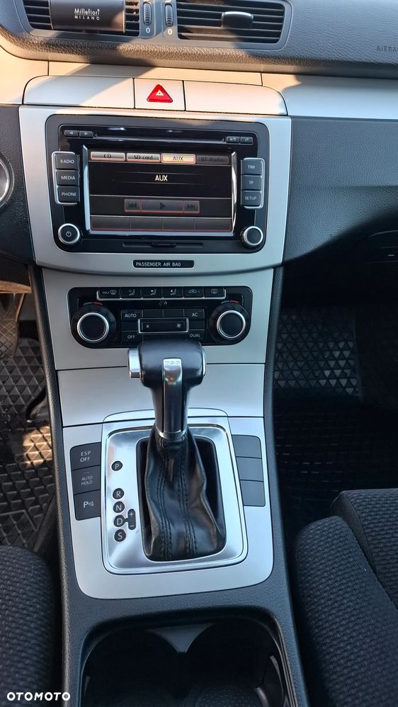 Volkswagen Passat 2.0 TDI Comfortline DSG - 18