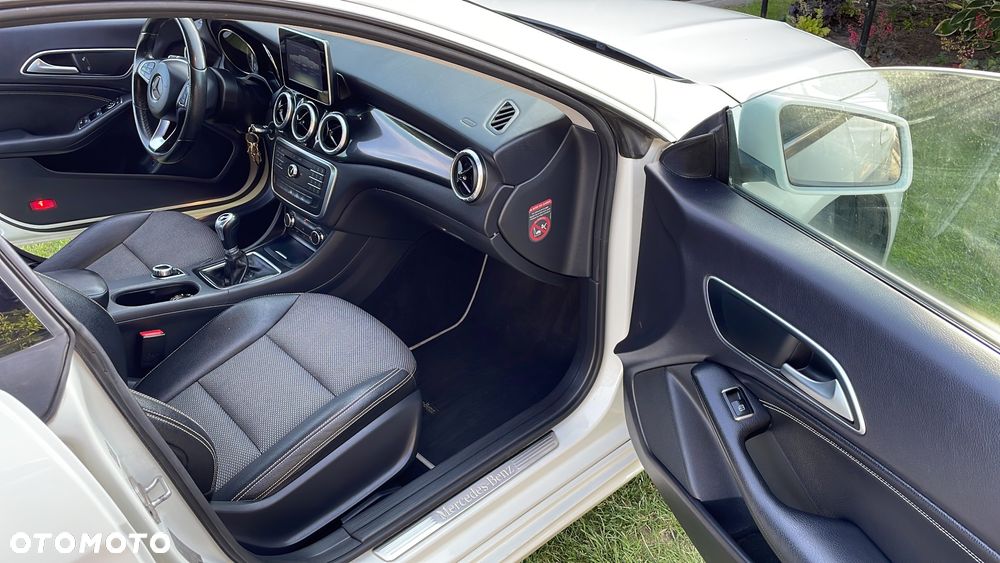 Mercedes-Benz CLA 180 (CDI) d - 10