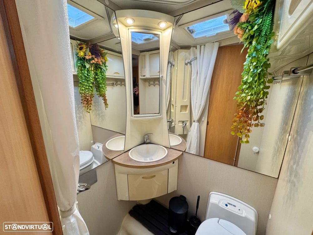 Ford Trigano Challenger Genesis 33 6 lugares - 5