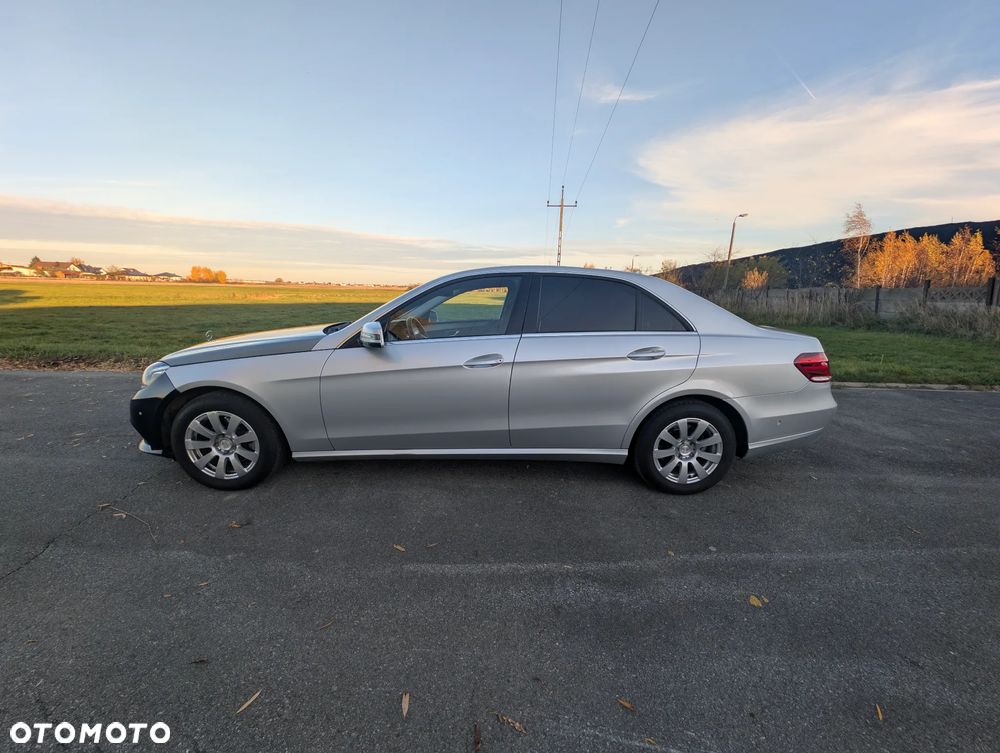 Mercedes-Benz Klasa E 200 7G-TRONIC - 22