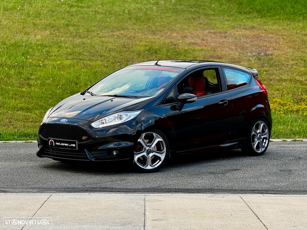 Ford Fiesta 1.6 EcoBoost c/ Pack Pele Desportiva ST - 1