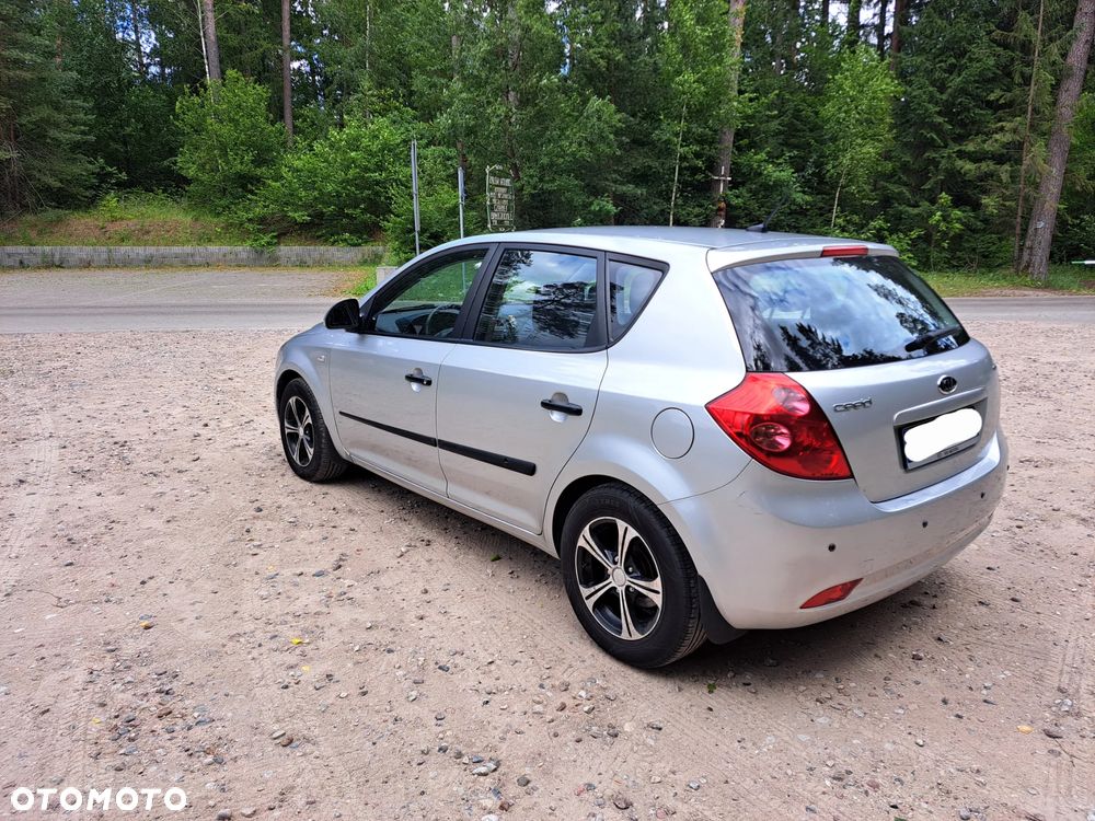 Kia Ceed 1.6 Crdi Optimum + - 4