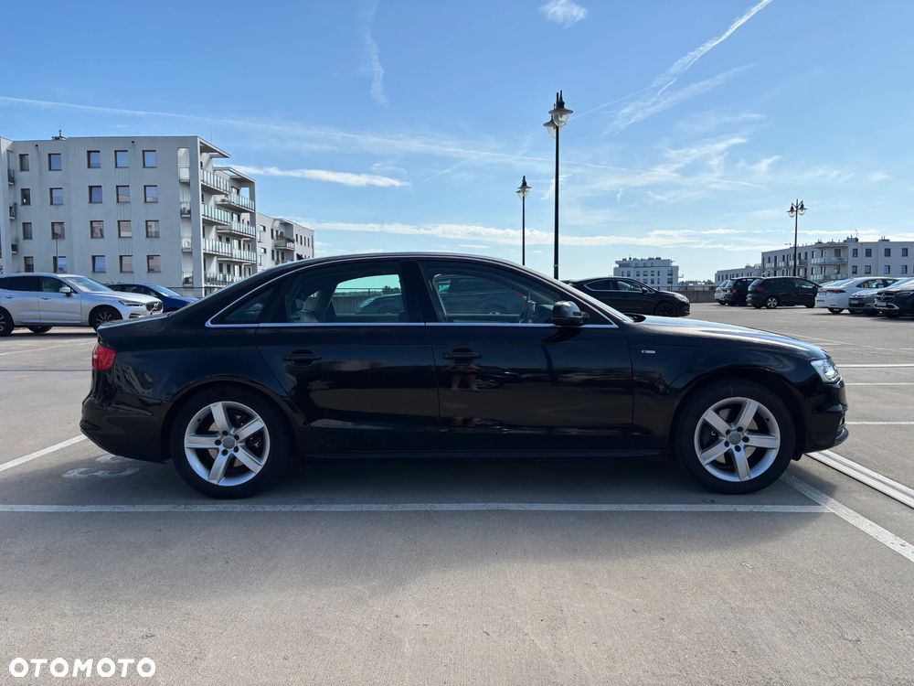 Audi A4 Limousine - 4