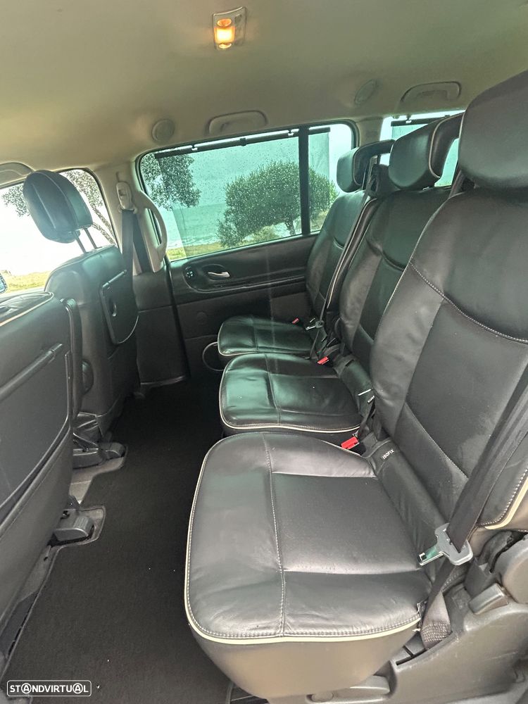 Renault Espace 2.0 dCi Initiale 7L - 24