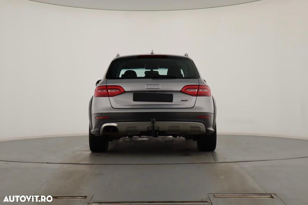 Audi A4 Allroad 2.0 TDI DPF S tronic - 6