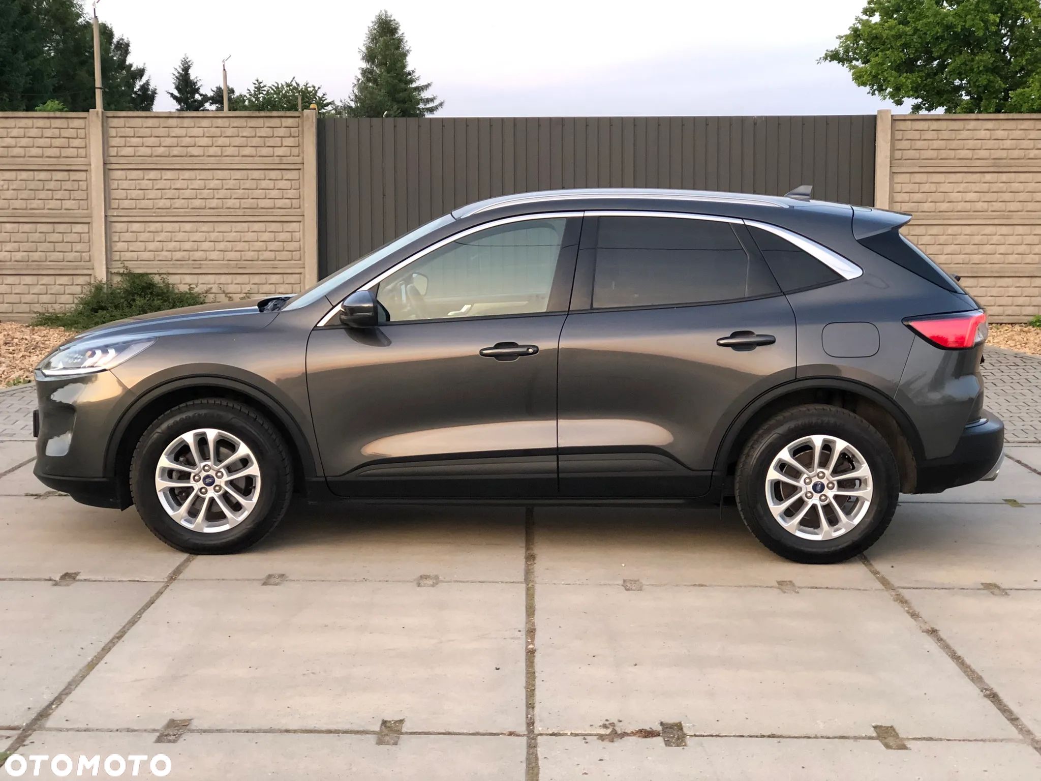 Ford Kuga 1.5 EcoBlue TITANIUM - 1