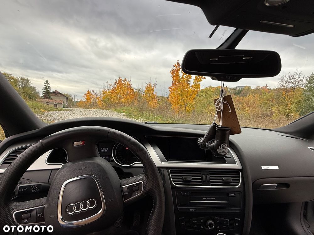 Audi A5 Coupé 2.0 TDI - 11