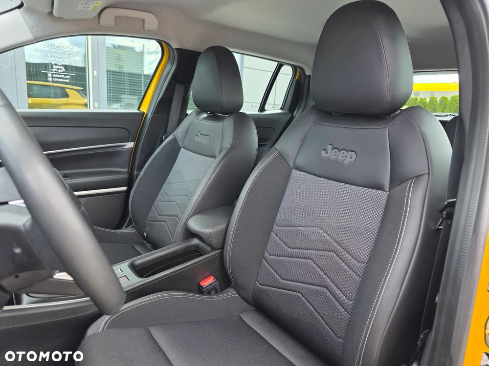 Jeep Avenger 1.2 GSE T3 Altitude FWD - 25