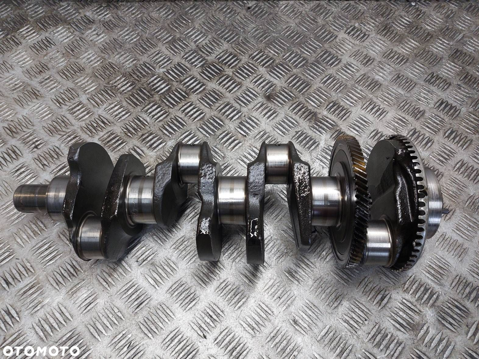 WAŁ KORBOWY CHRYSLER  GRAND VOYAGER IV LIFT 2.8 CRD 2101F - 7