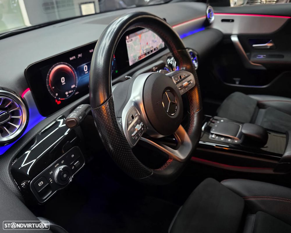 Mercedes-Benz A 250 Limousine e 8G-DCT AMG Line - 11