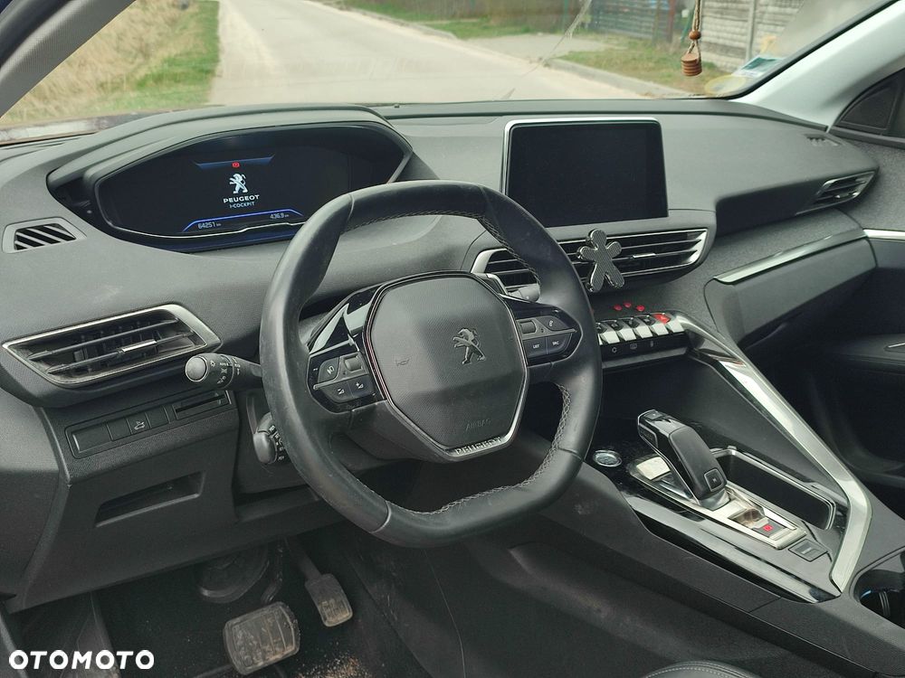 Peugeot 3008 BlueHDi 130 Stop & Start EAT8 Allure Pack - 22