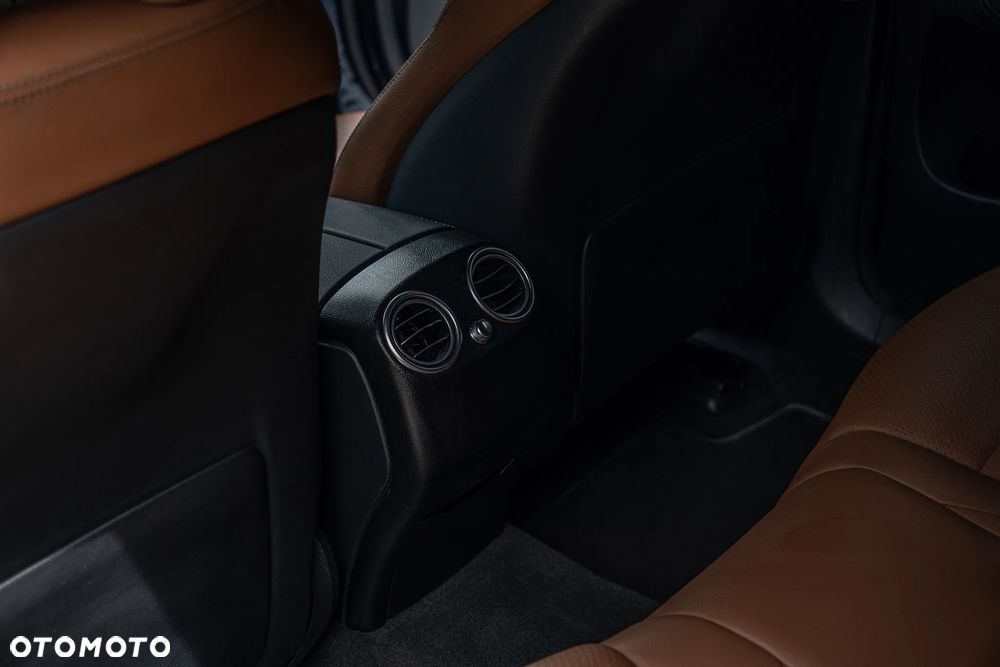 Mercedes-Benz GLC 200 4-Matic - 40