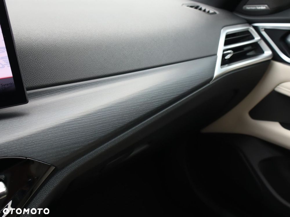 BMW i4 83.9kWh M60 xDrive - 14