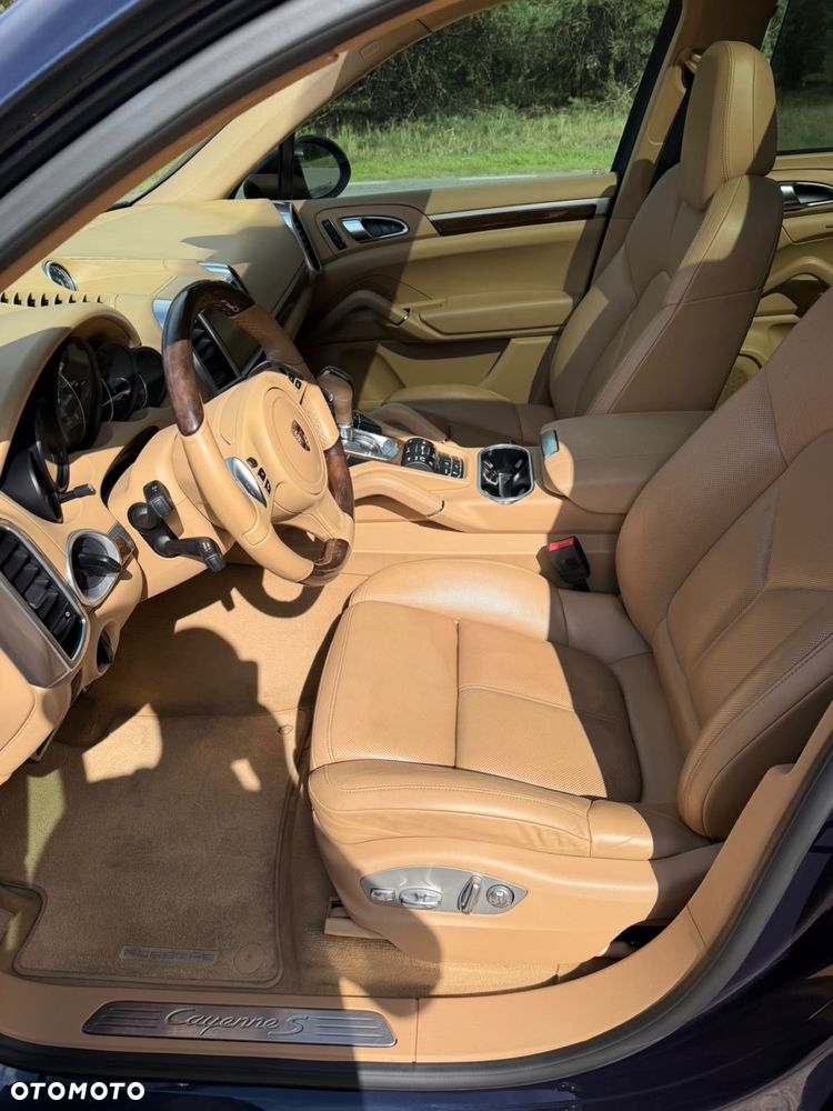 Porsche Cayenne 2014 photo 4