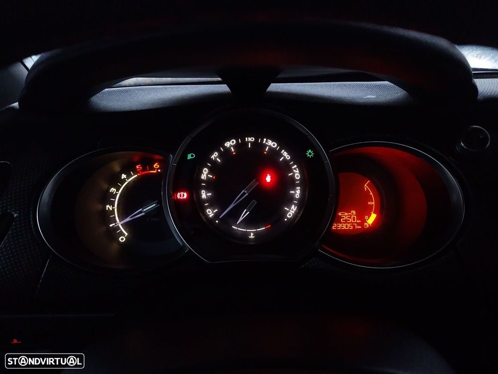 Citroën DS3 1.6 e-HDi Airdream Sport Chic - 6