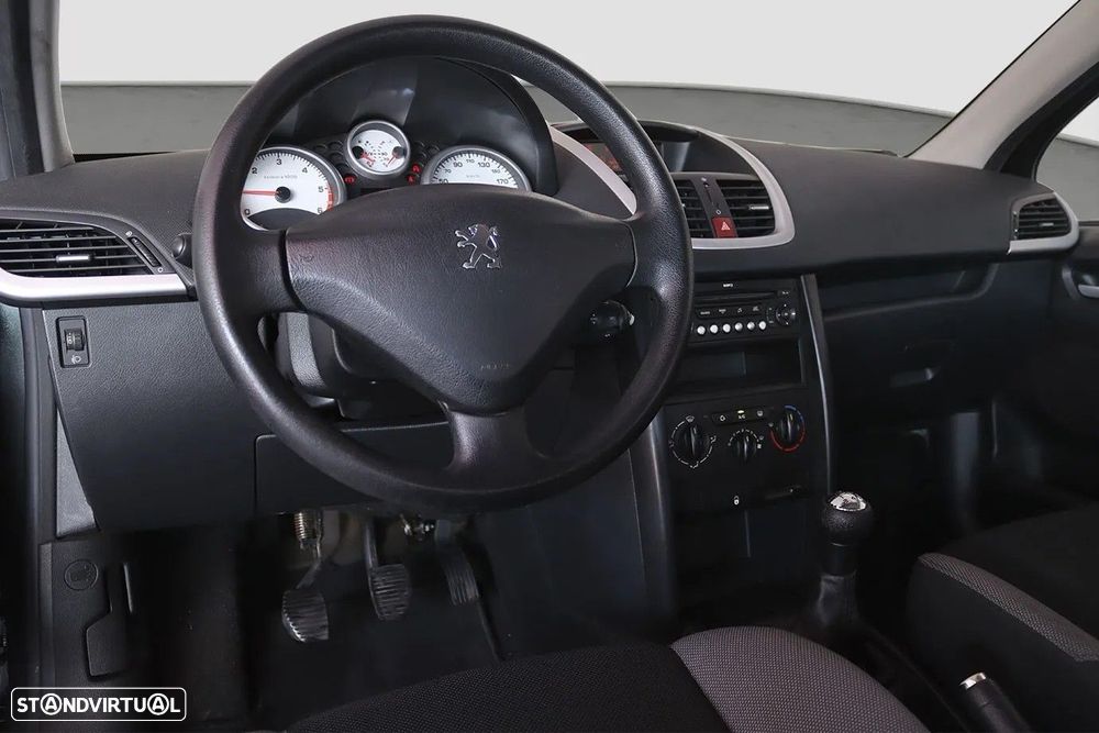 Peugeot 207 - 4