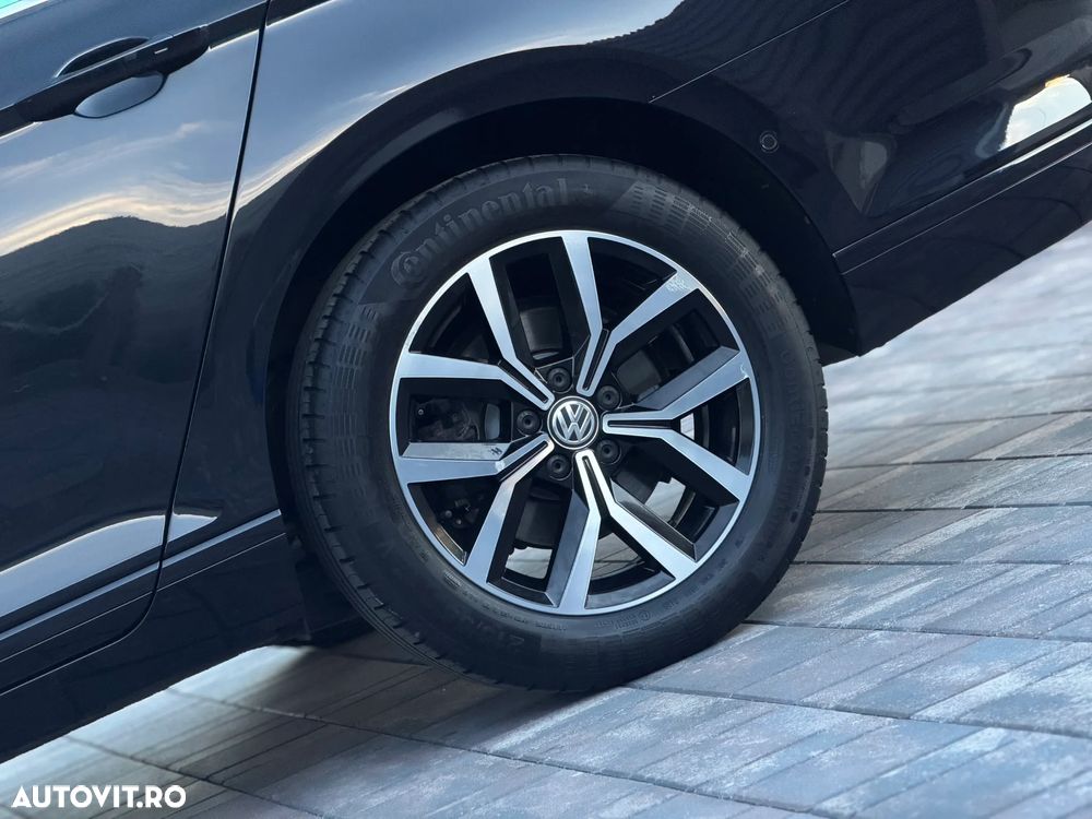 Volkswagen Passat - 15