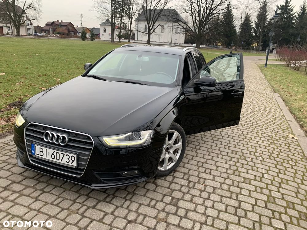 Audi A4 Avant 2012 photo 2