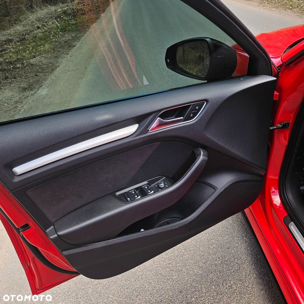 Audi S3 S tronic - 15